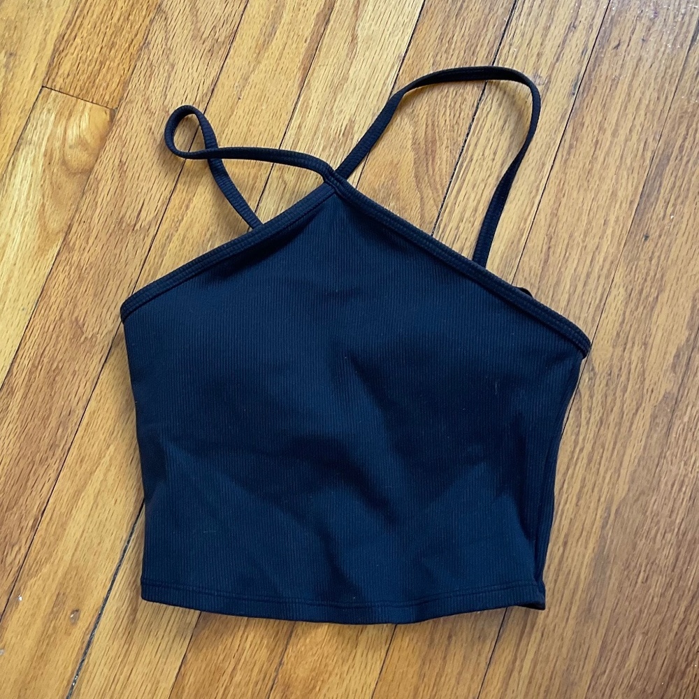 Alo Goddess Ribbed Cross Crop Top